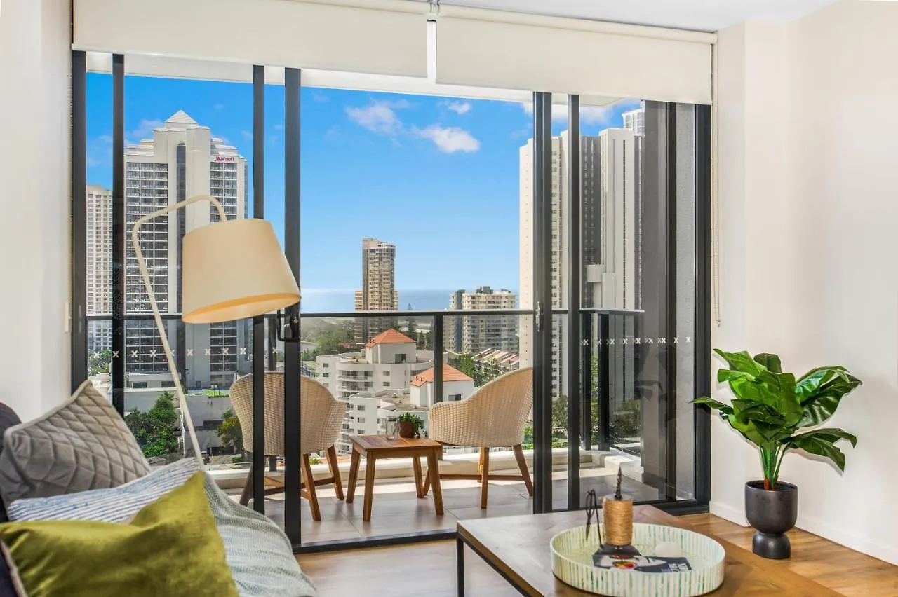 2-Bed Beach Apartment With Pool, Parking & Balcony Gold Coast